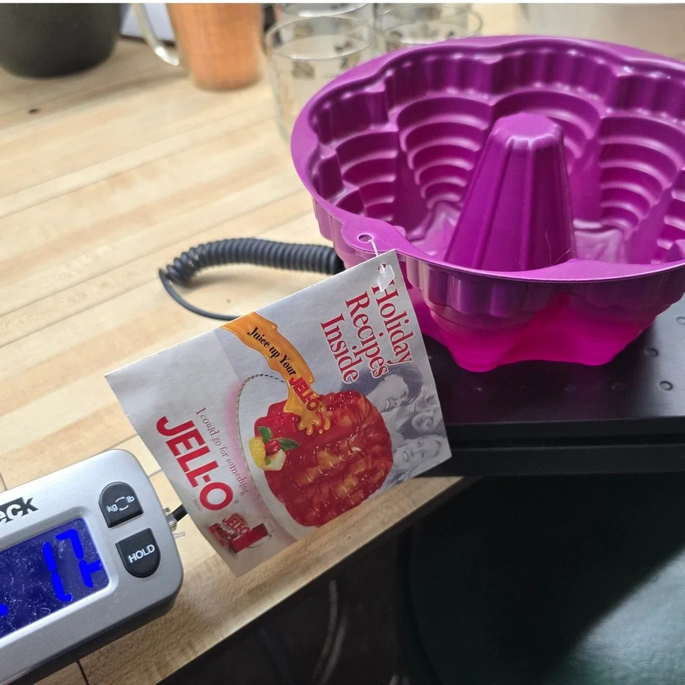 Vintage 2000 Jell-O Gelatin 8